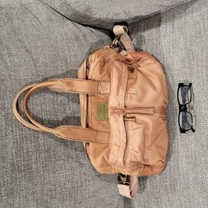 Soft salmon vintage leather Fossil bag